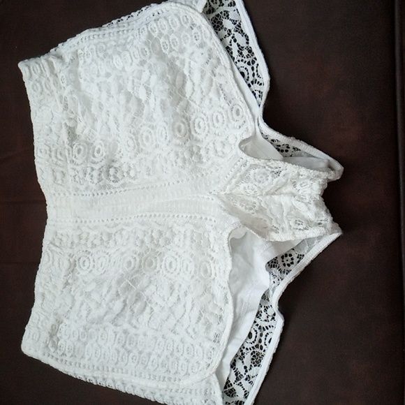 Lace White Shorts Size XS Express - Picture 2 of 4